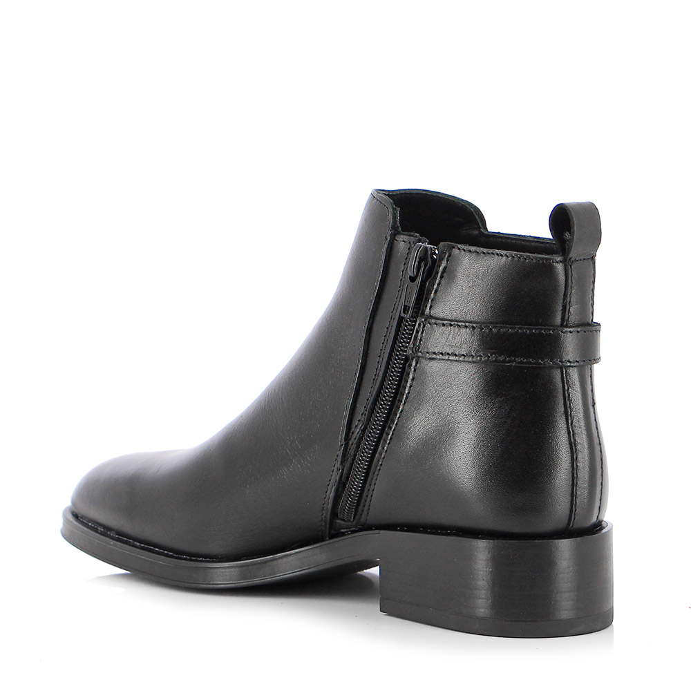 Alpe leather ankle boots image 2